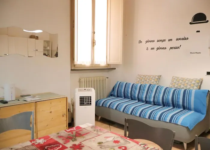 Porta Merlonia House Grazioso Monolocale شقة فورلي